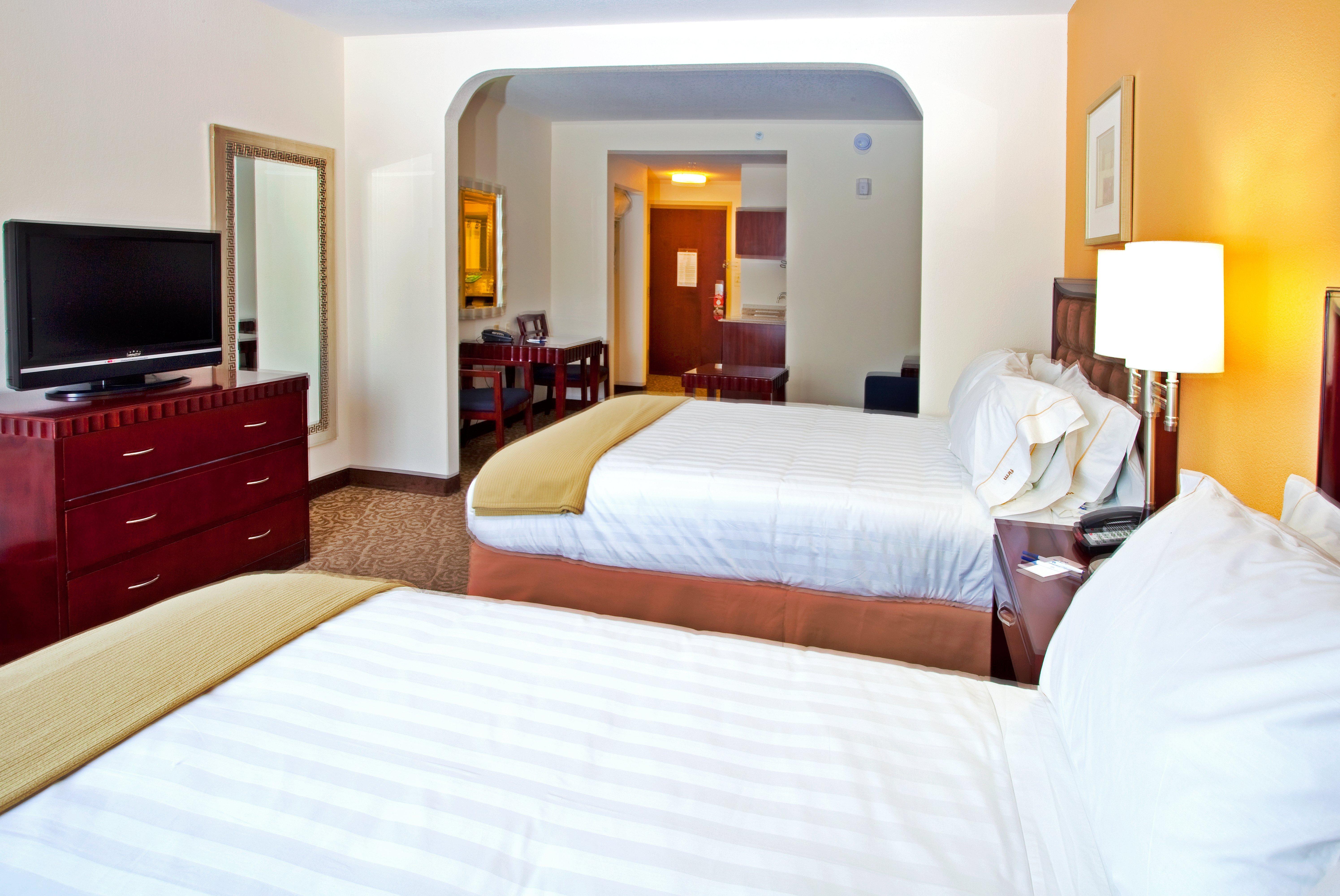 Express & Brooksville-i-75 By Ihg